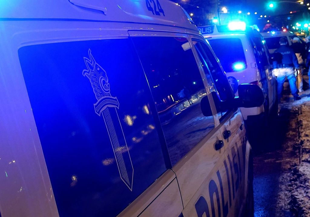 Lounais-Suomen poliisi: 15 alaikäistä epäiltynä väkivaltaisuuksista  Somerolla, yksi vangittu – 